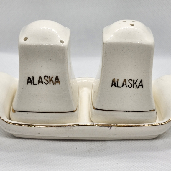 Alaska Eskimo Salt And Pepper Shaker And Holder Made In Japan Vintage VTG - Picture 2 of 8